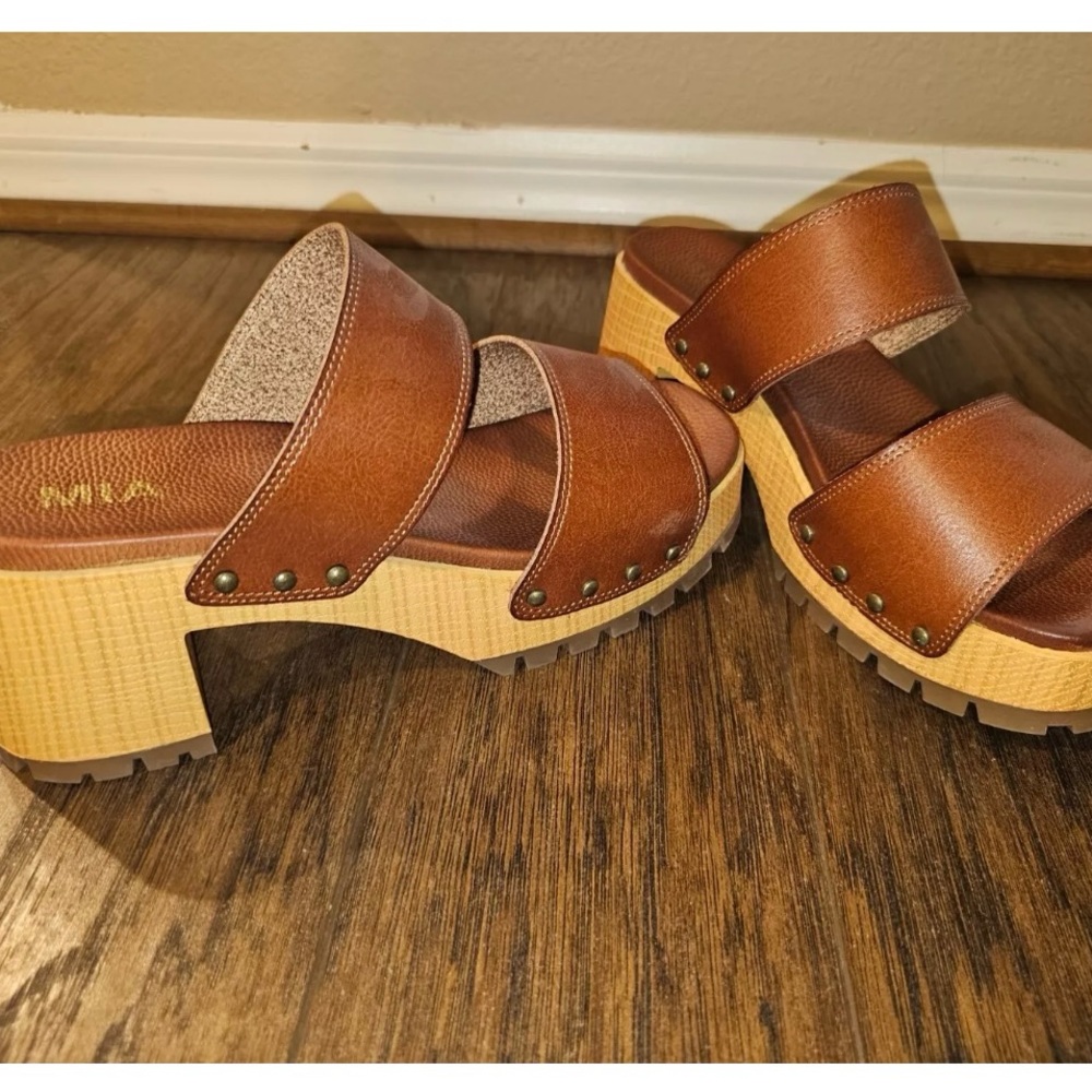 Brown Leather Platform Sandals
